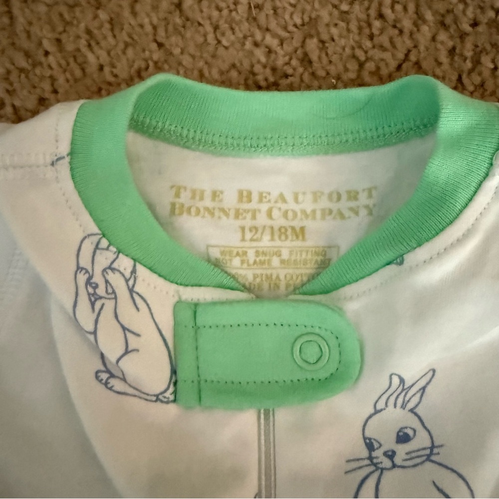TBBC Adorable Bunny Print Kids Pajamas - Green and White - Picture 3 of 4